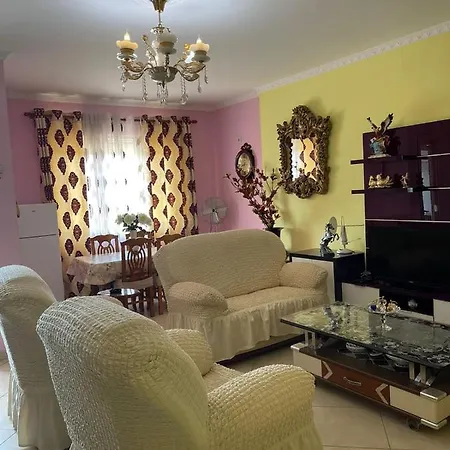 Vacation Apartment *