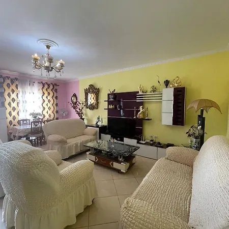 Vacation Apartment *